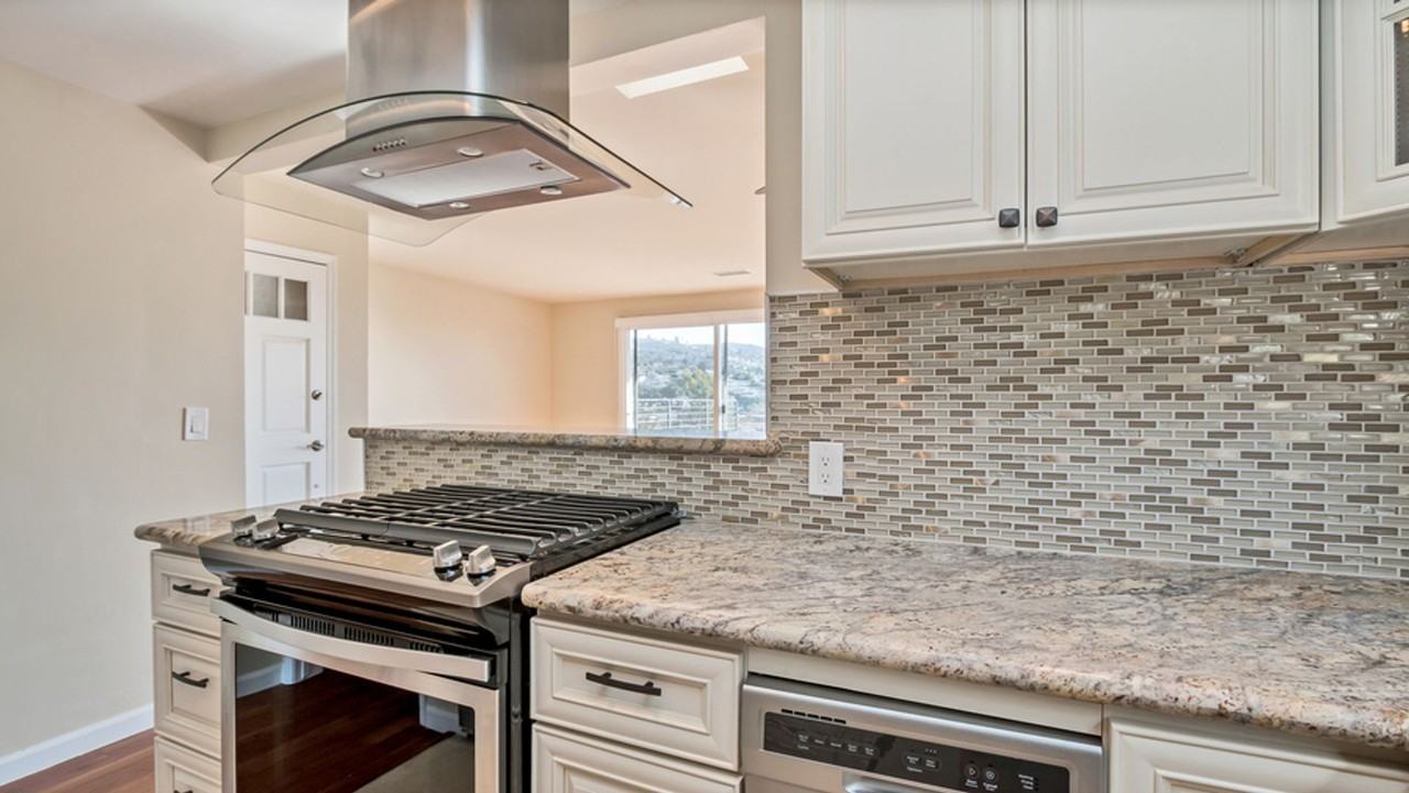160 Cedar Way #F - Photo 5 of 11