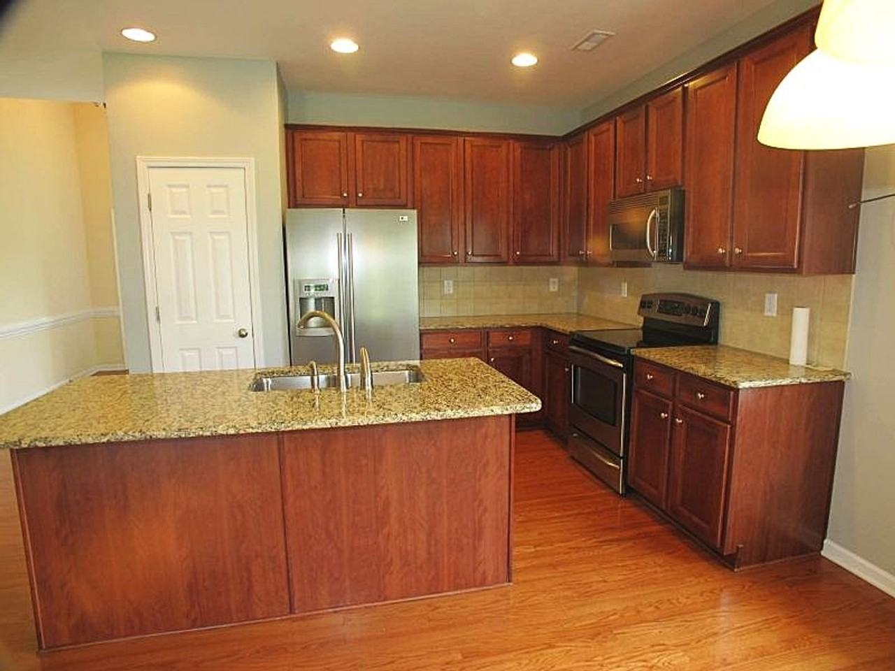 3012 Stevens Schultz Ln - Photo 2 of 23