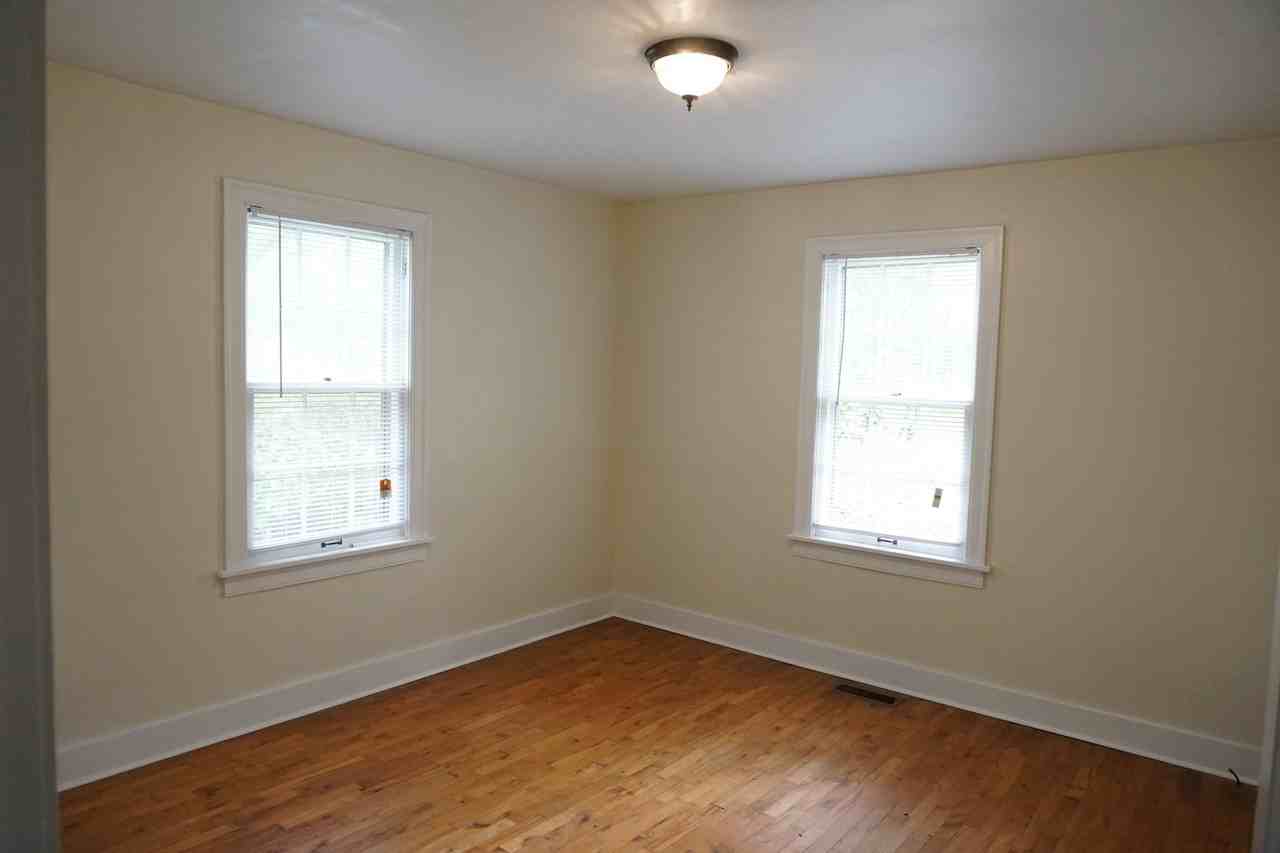 201 Liberty Pkwy - Photo 3 of 9