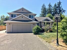 featured image of 434 Hawthorne Ave S