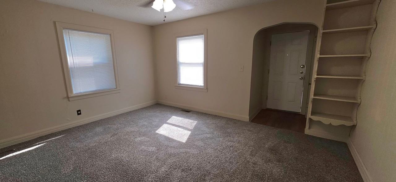 1517 W State St - Photo 7 of 8