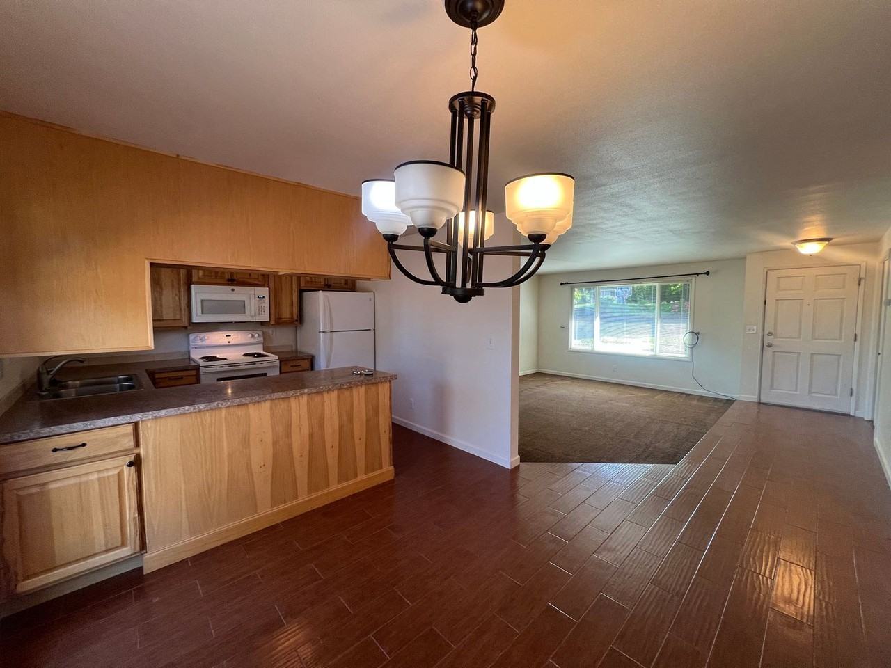 2315 Ironwood St - Photo 5 of 18