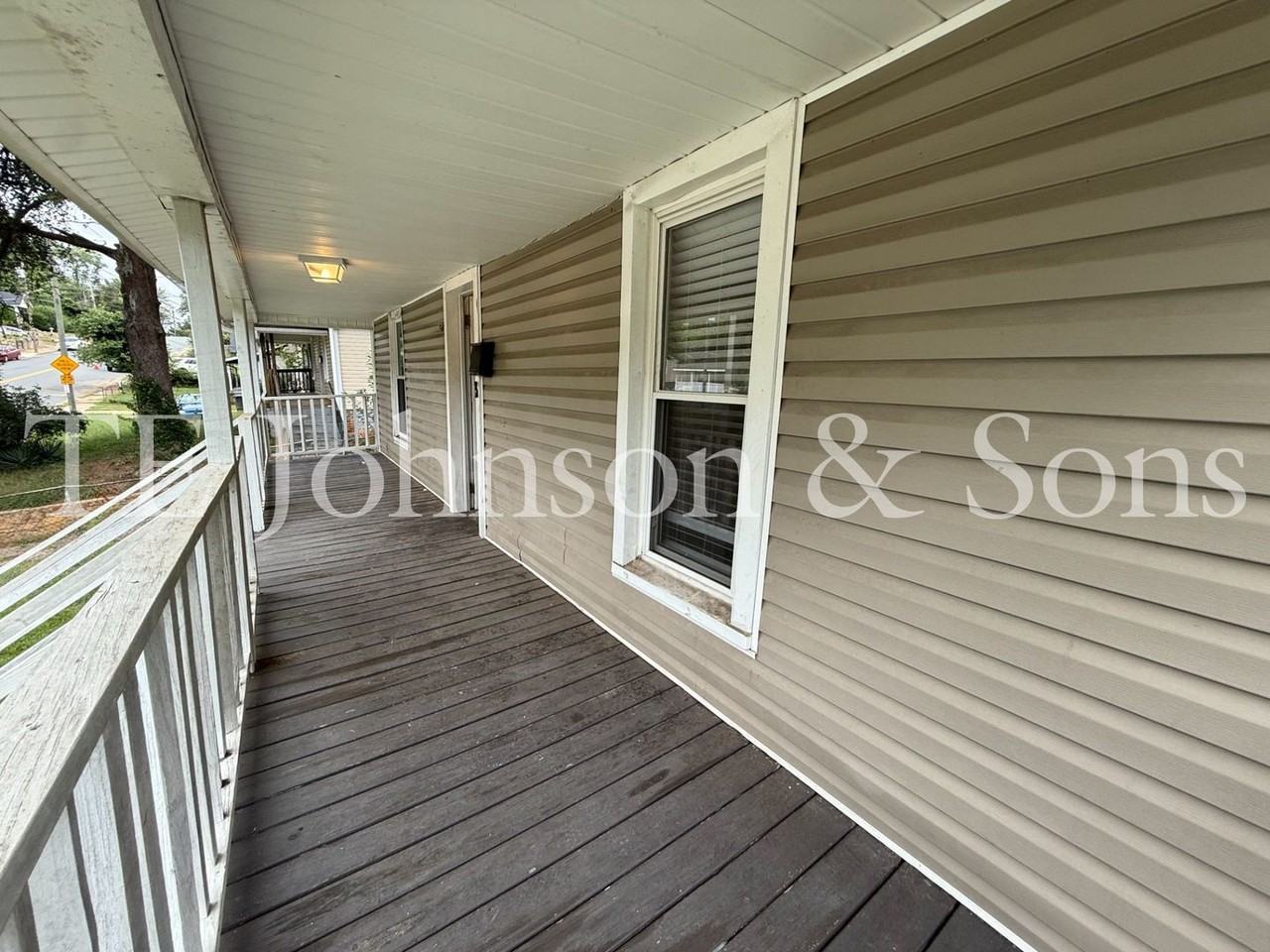 2025 Thurmond St - Photo 2 of 44