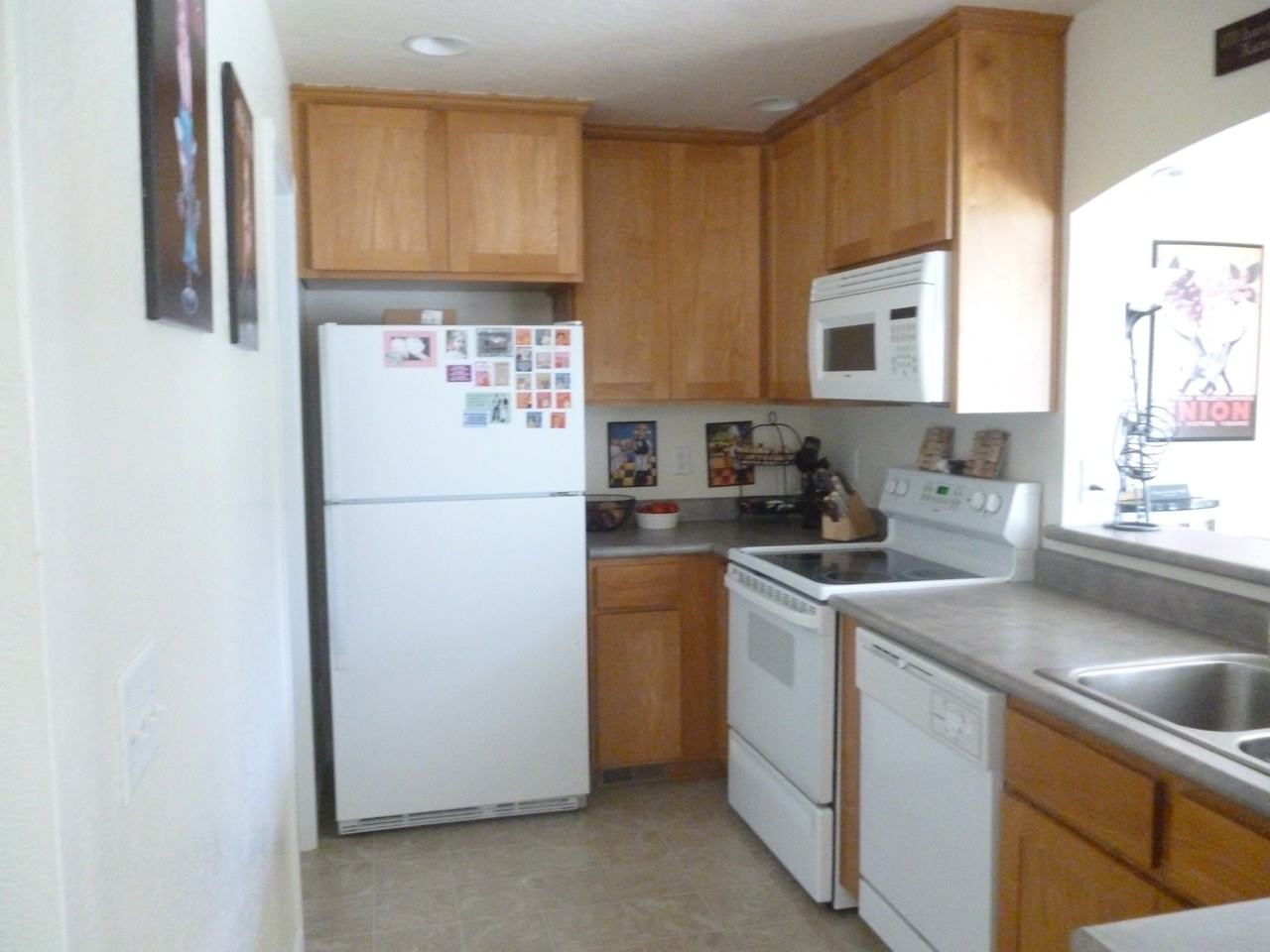 2535 Mistletoe Ct - Photo 3 of 5