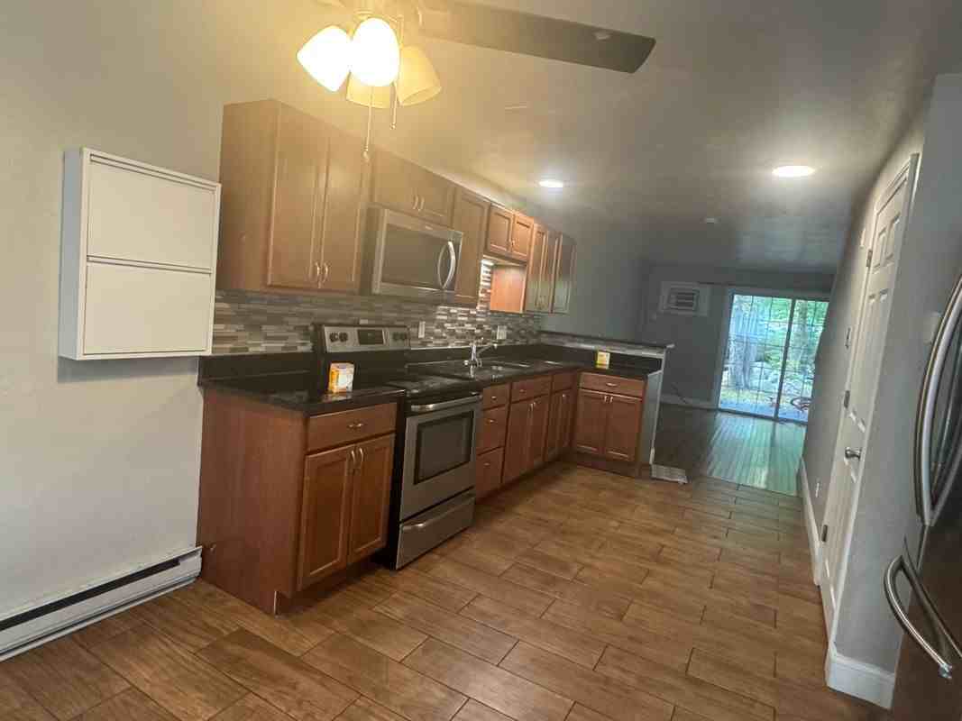 507 Stafford St - Photo 2 of 8