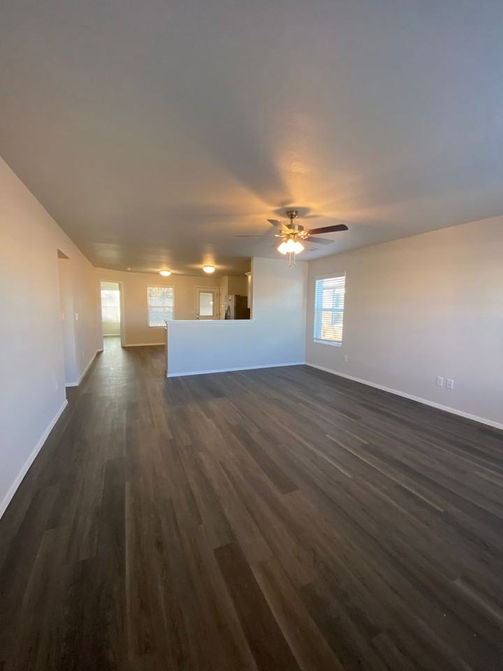 3290 Red Tail Way - Photo 5 of 19