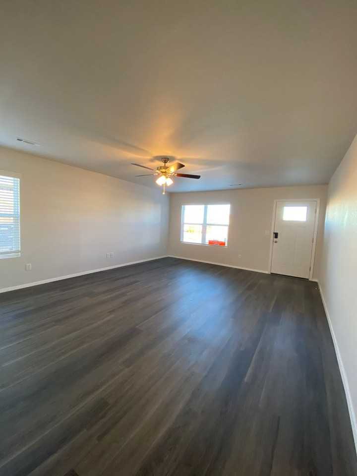 3290 Red Tail Way - Photo 6 of 19