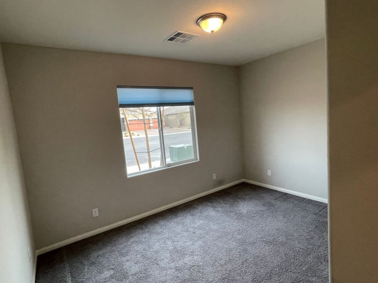 4041 Sweet Violet Ct - Photo 5 of 48