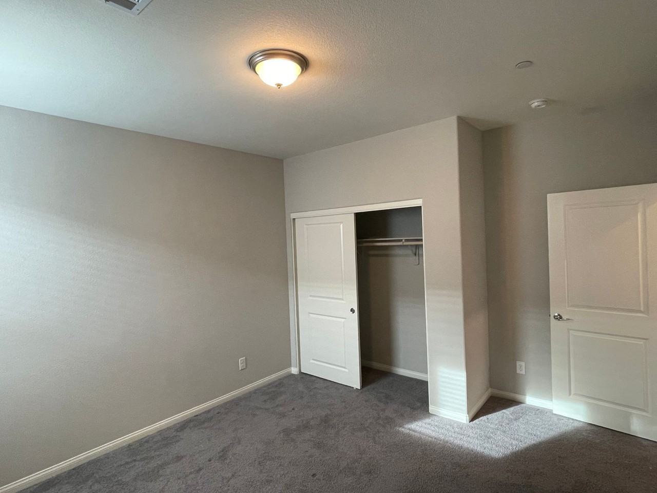 4041 Sweet Violet Ct - Photo 7 of 48