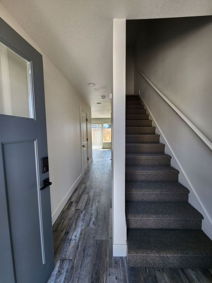 1001 Peach Rd - Photo 2 of 16