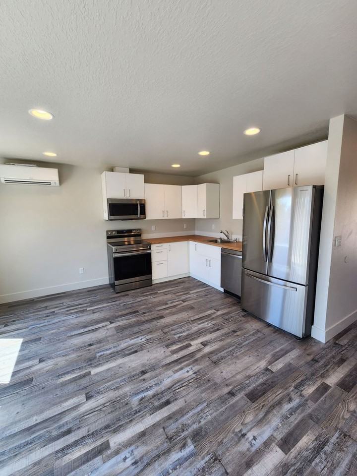 1001 Peach Rd - Photo 5 of 16