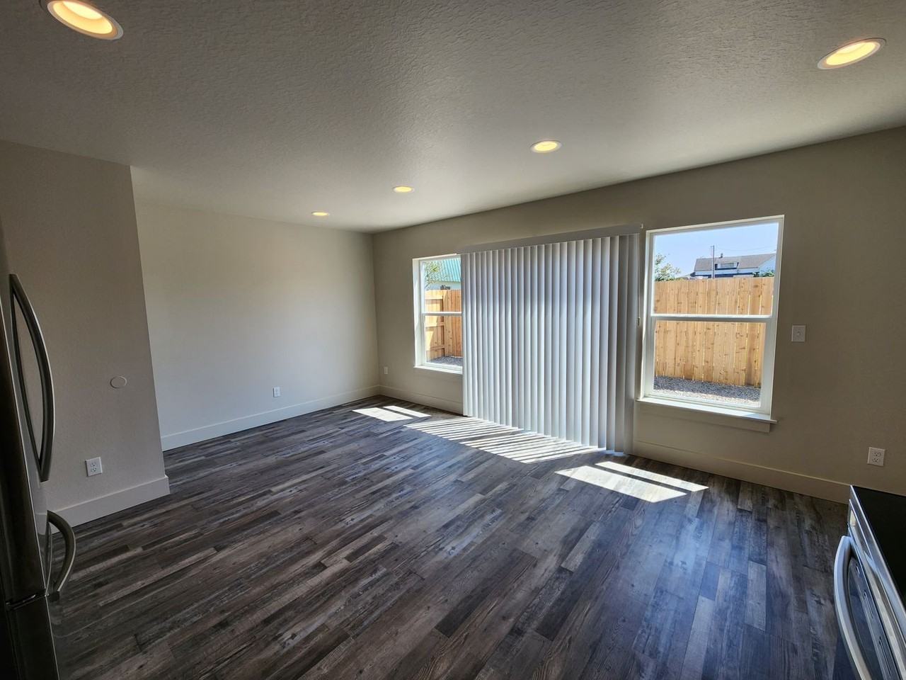 1001 Peach Rd - Photo 6 of 16