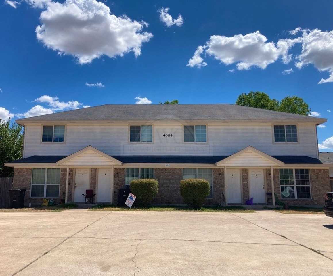 4004 Madison Dr - Photo 2 of 17