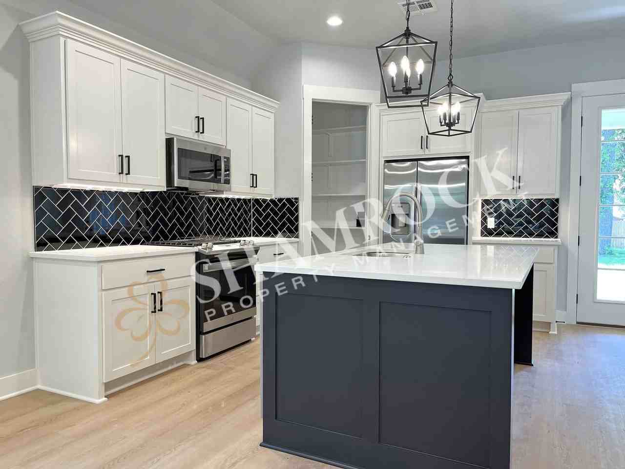 3520 Homan Ave - Photo 6 of 23