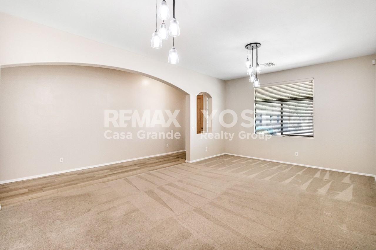 1335 E Prickly Pear Dr - Photo 2 of 21