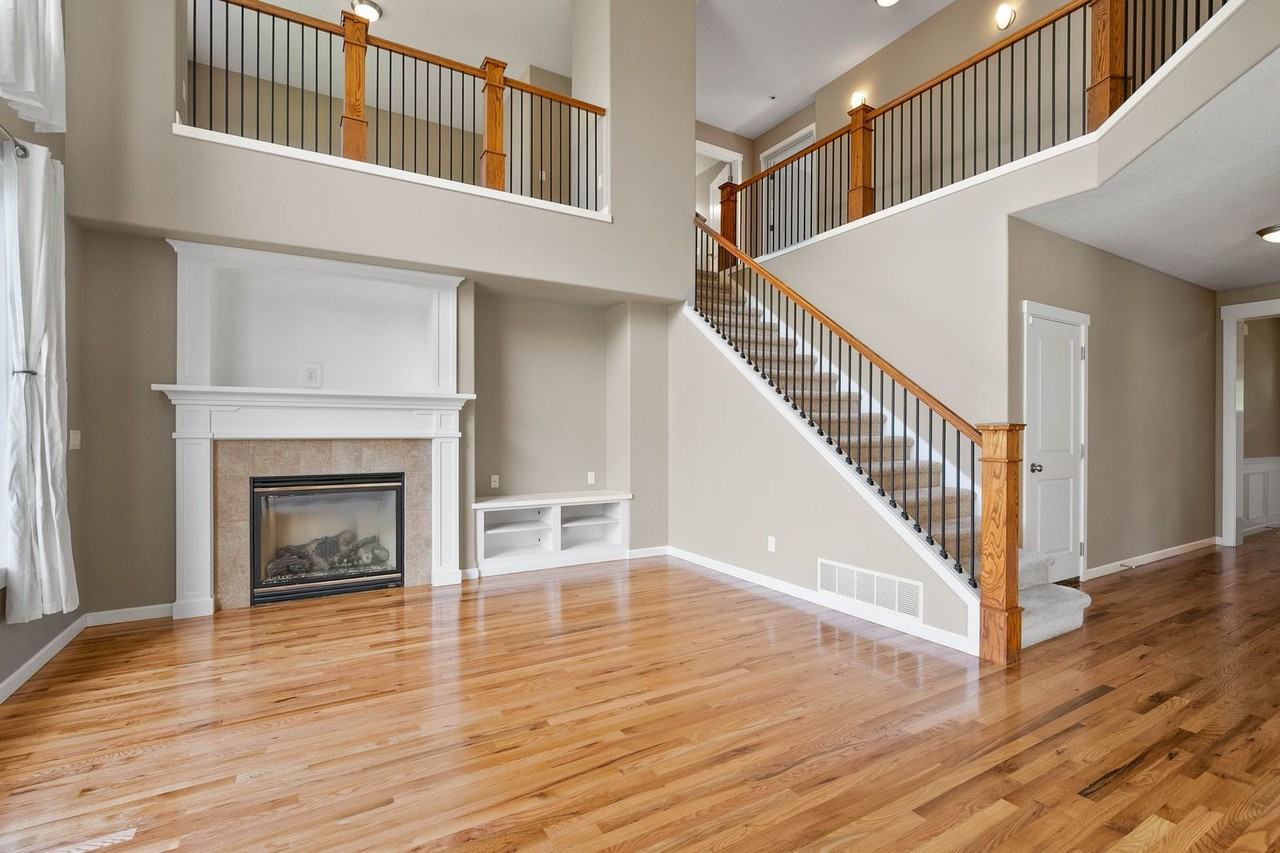 1699 N Winrock St - Photo 6 of 34