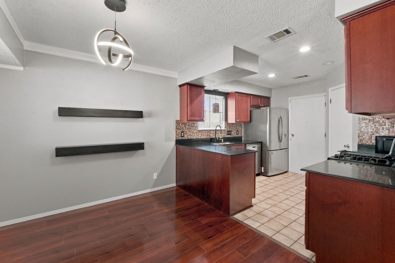 11206 Blossom Bell Dr - Photo 7 of 22