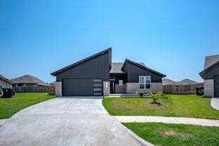 5916 Nw 159th Cir - Photo 1 of 1