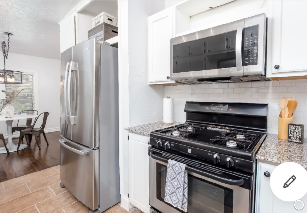 3425 Nw 22nd St - Photo 6 of 18
