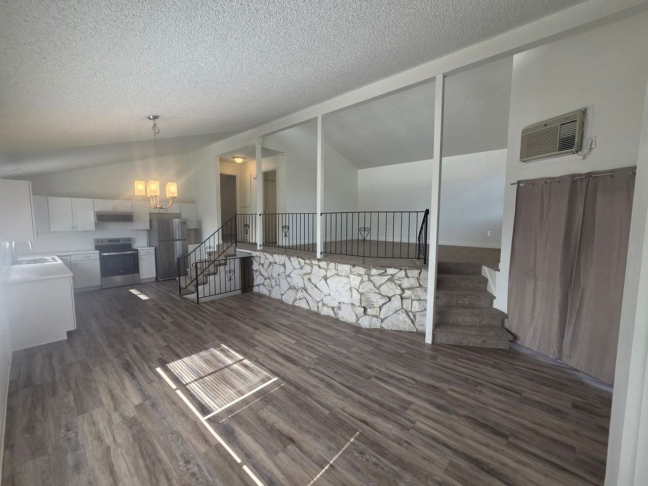 1012 W Walton Ave - Photo 3 of 18