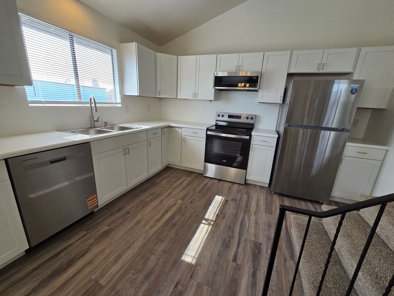 1012 W Walton Ave - Photo 5 of 18