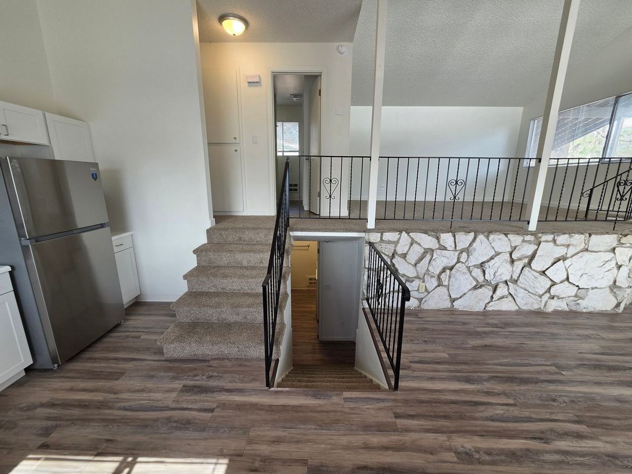 1012 W Walton Ave - Photo 7 of 18