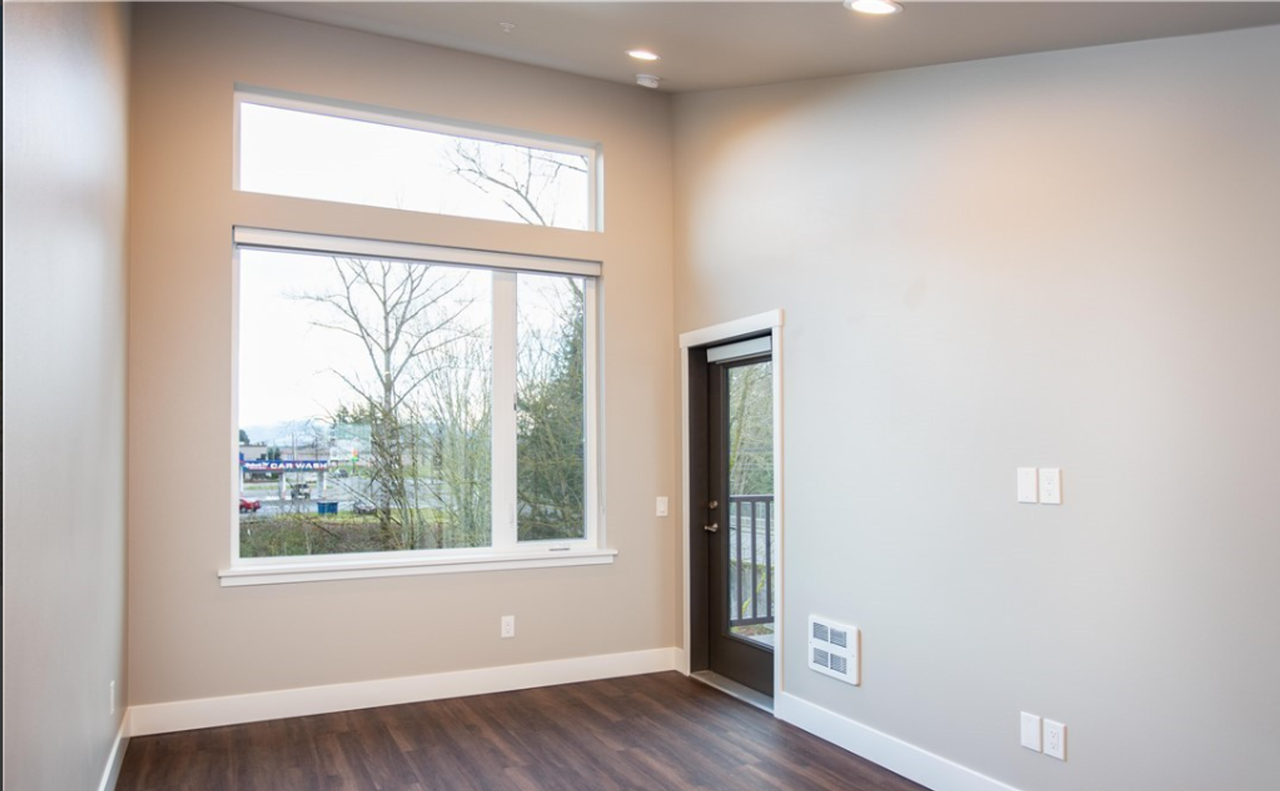 Front Street Condo - Photo 6 of 12