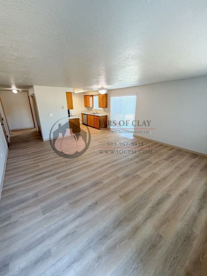 1835 1835 & 1837 Wilding Pl - Photo 3 of 9