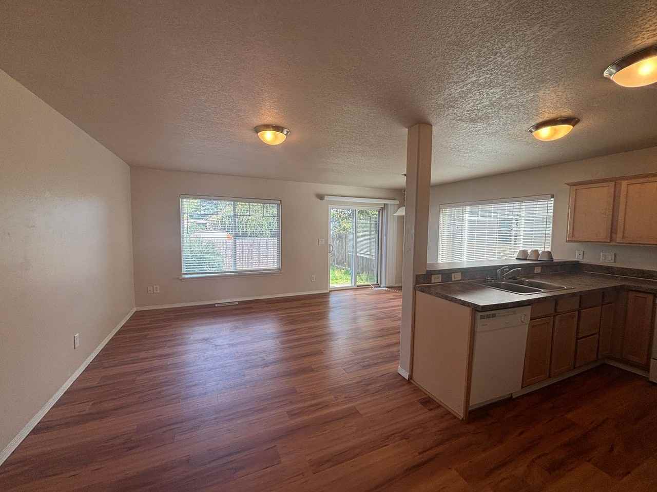 4125 Geranium Loop Ne - Photo 4 of 14