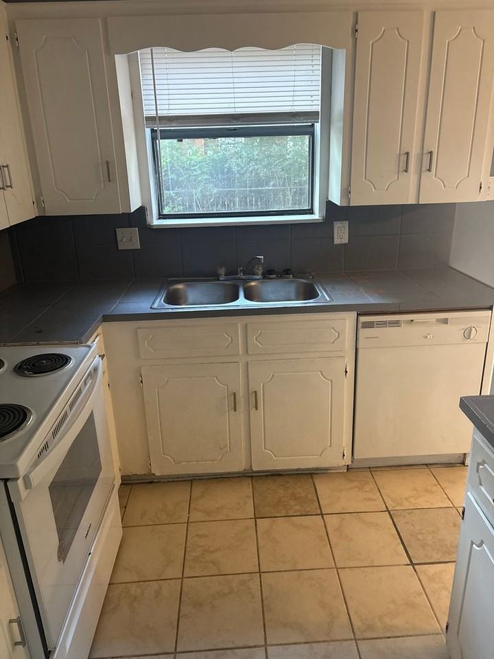 1813 Craft St - Photo 3 of 3