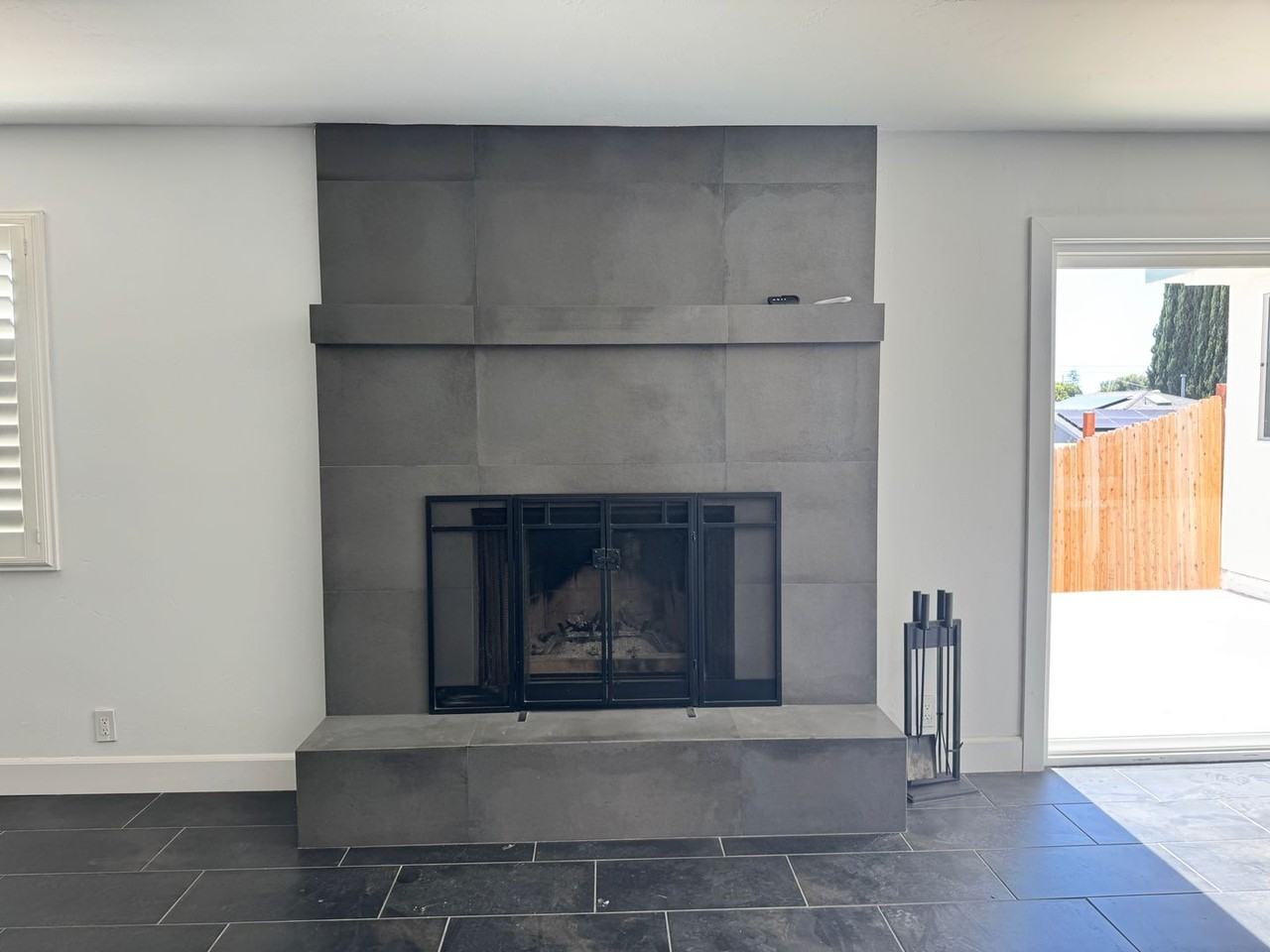 6897 Adams Ave - Photo 5 of 33