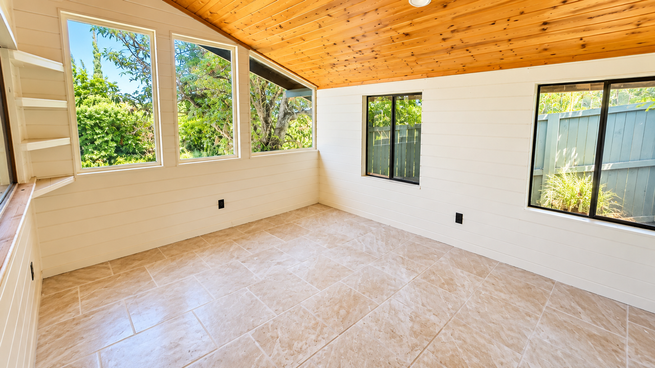 2846 Omaopio Rd #A - Photo 6 of 10