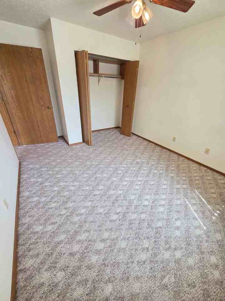 RidgeView 480 - Photo 2 of 13