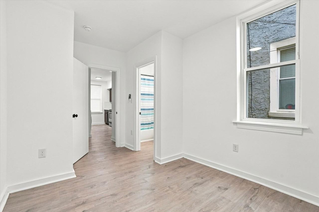 2955 N Bambrey St - Photo 5 of 10