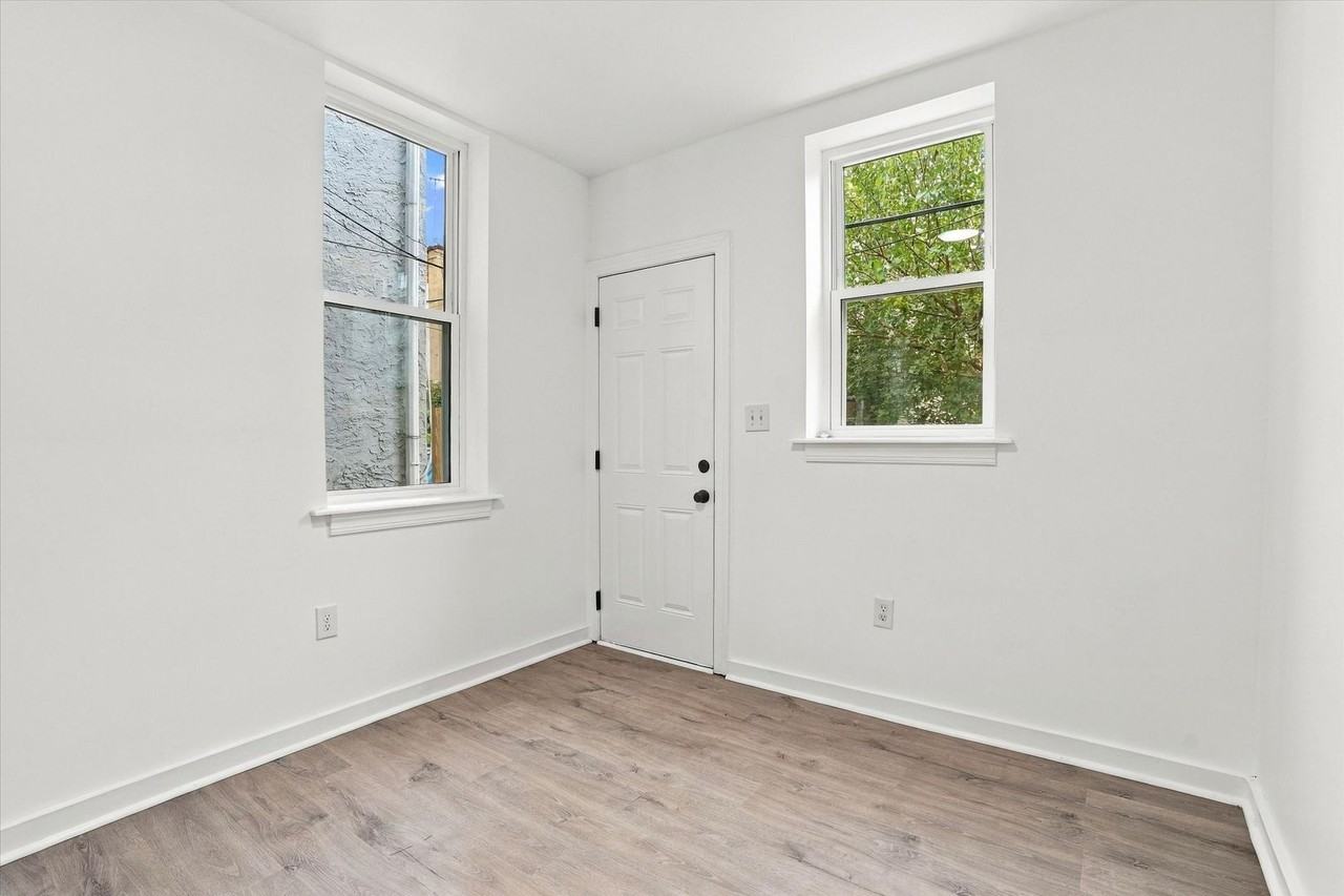 2955 N Bambrey St - Photo 6 of 10