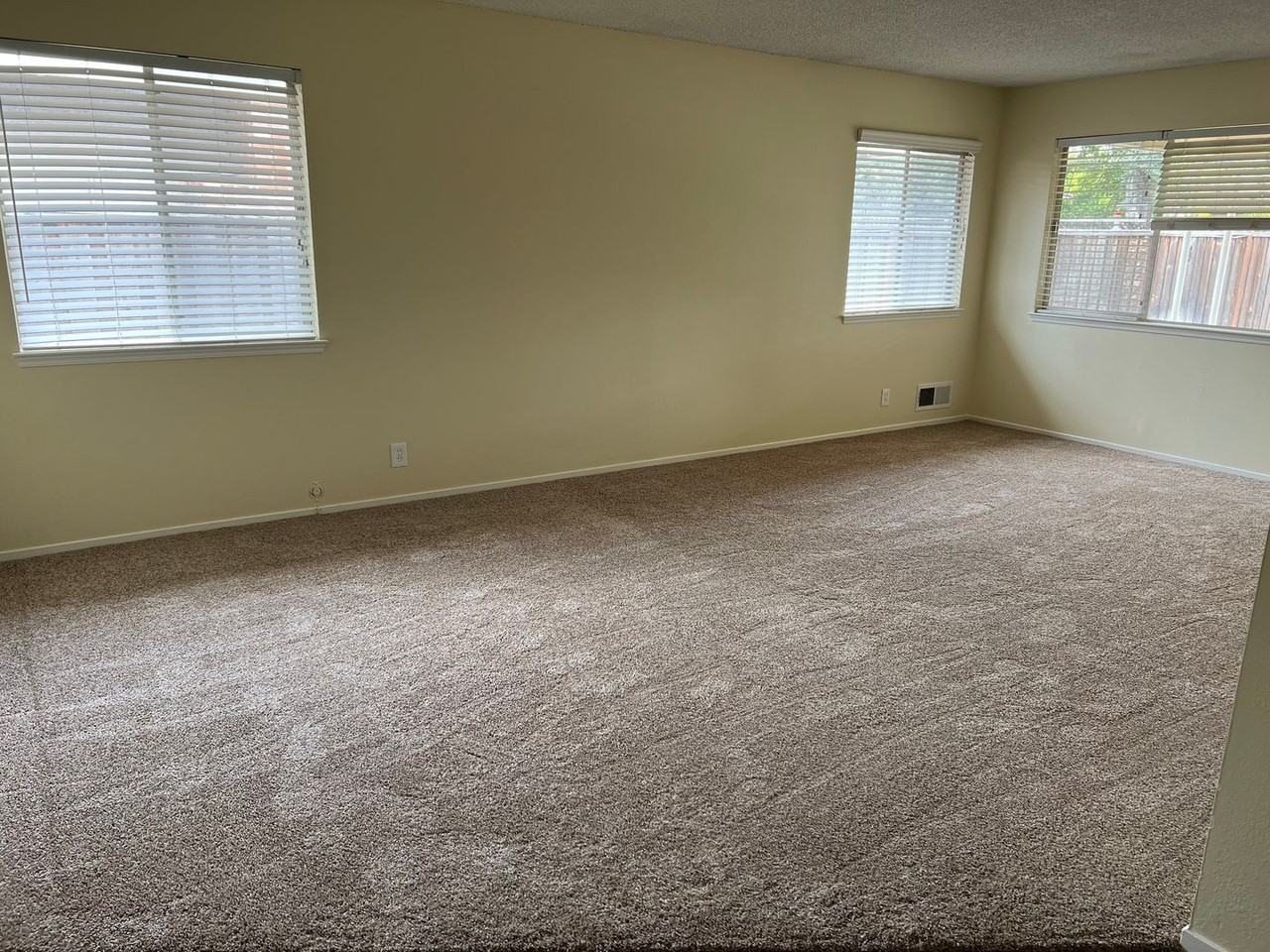 2248 Meridian Ave - Photo 4 of 15
