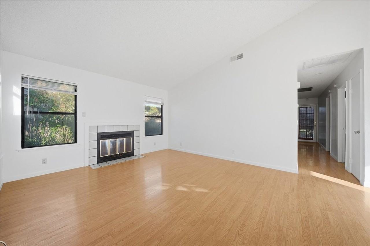 27 Estuary Ct - Photo 5 of 21
