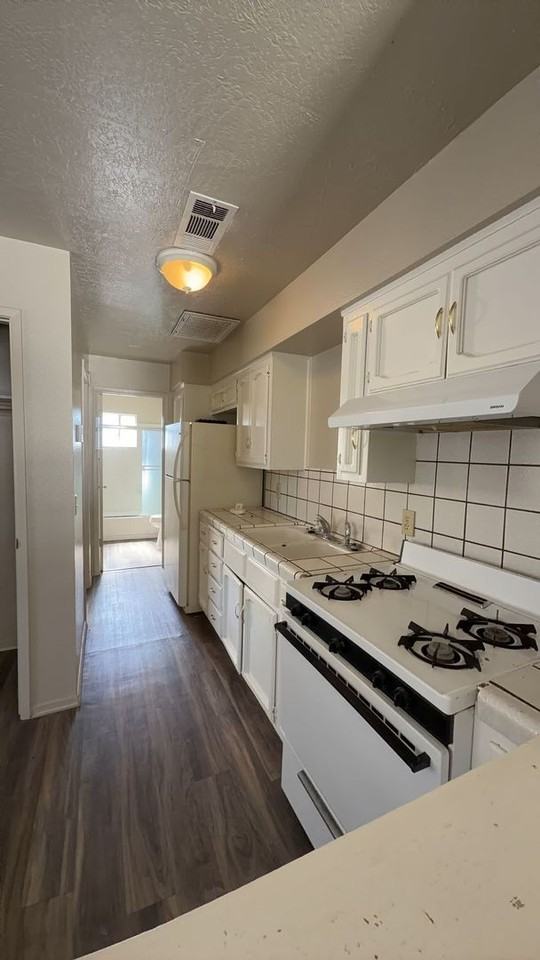 34 W 20th St - Photo 5 of 7