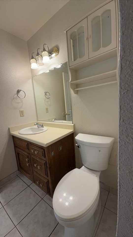 712 W Yosemite Ave - Photo 7 of 19