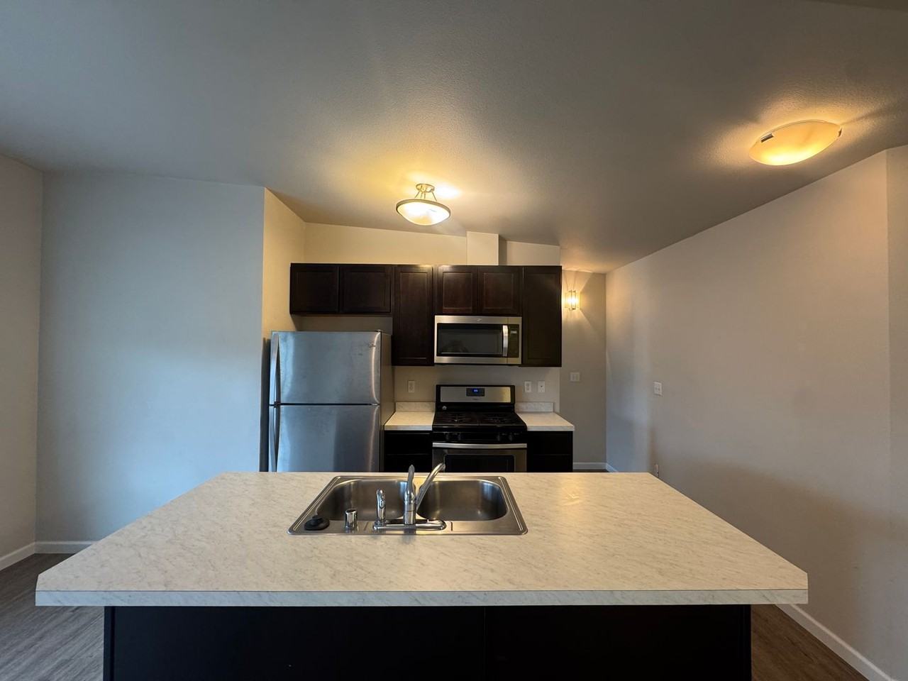 140 Willow View Cir - Photo 3 of 18