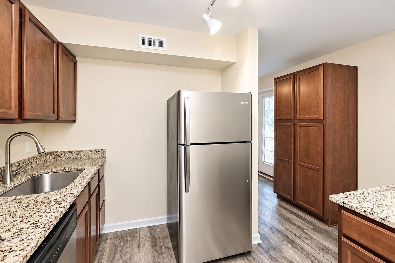 1213 Villa Ln #B - Photo 2 of 18