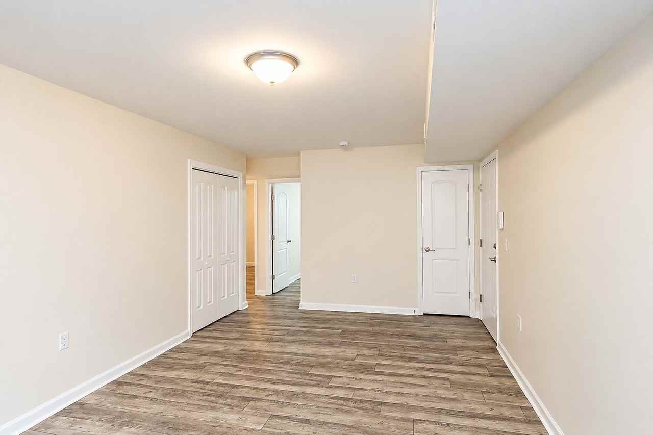 1213 Villa Ln #B - Photo 4 of 18