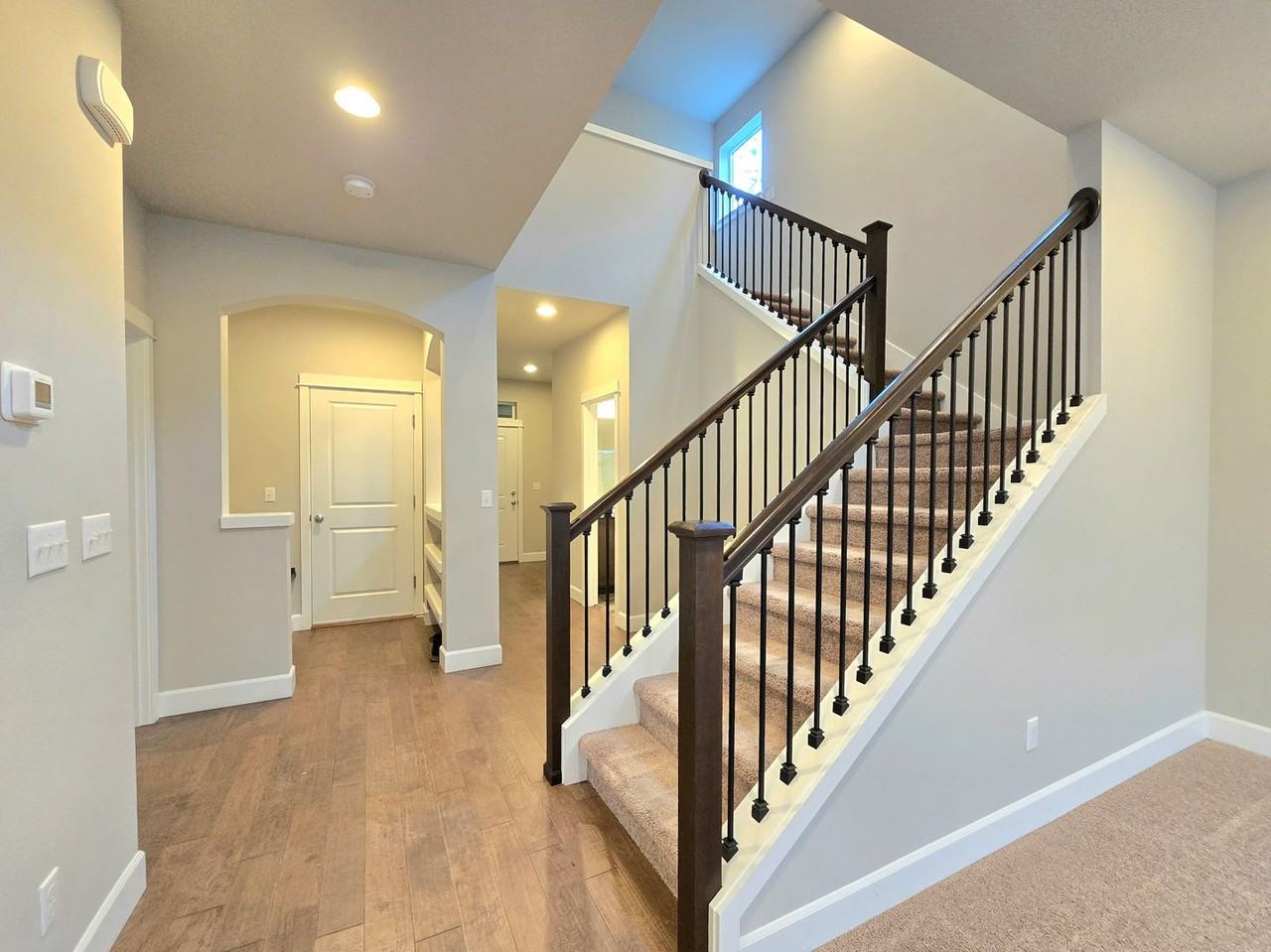 8432 75th St Ne - Photo 5 of 27