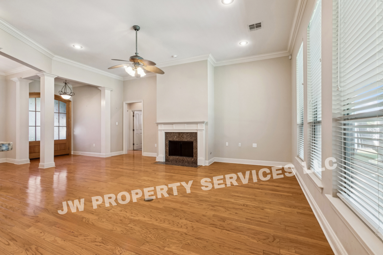60 Lurline Dr - Photo 3 of 12