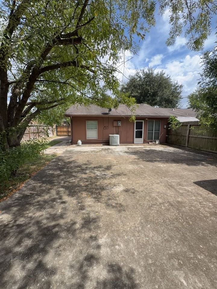 12639 Marble Dr - Photo 3 of 21