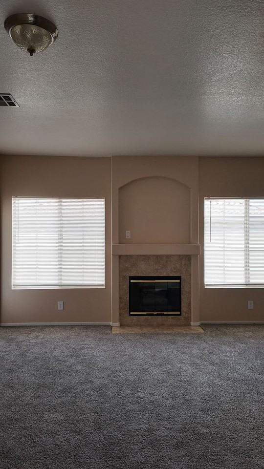 1900 1900 N TORREY PINES DR UT 212 - Photo 4 of 28