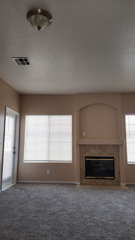1900 1900 N TORREY PINES DR UT 212 - Photo 6 of 28