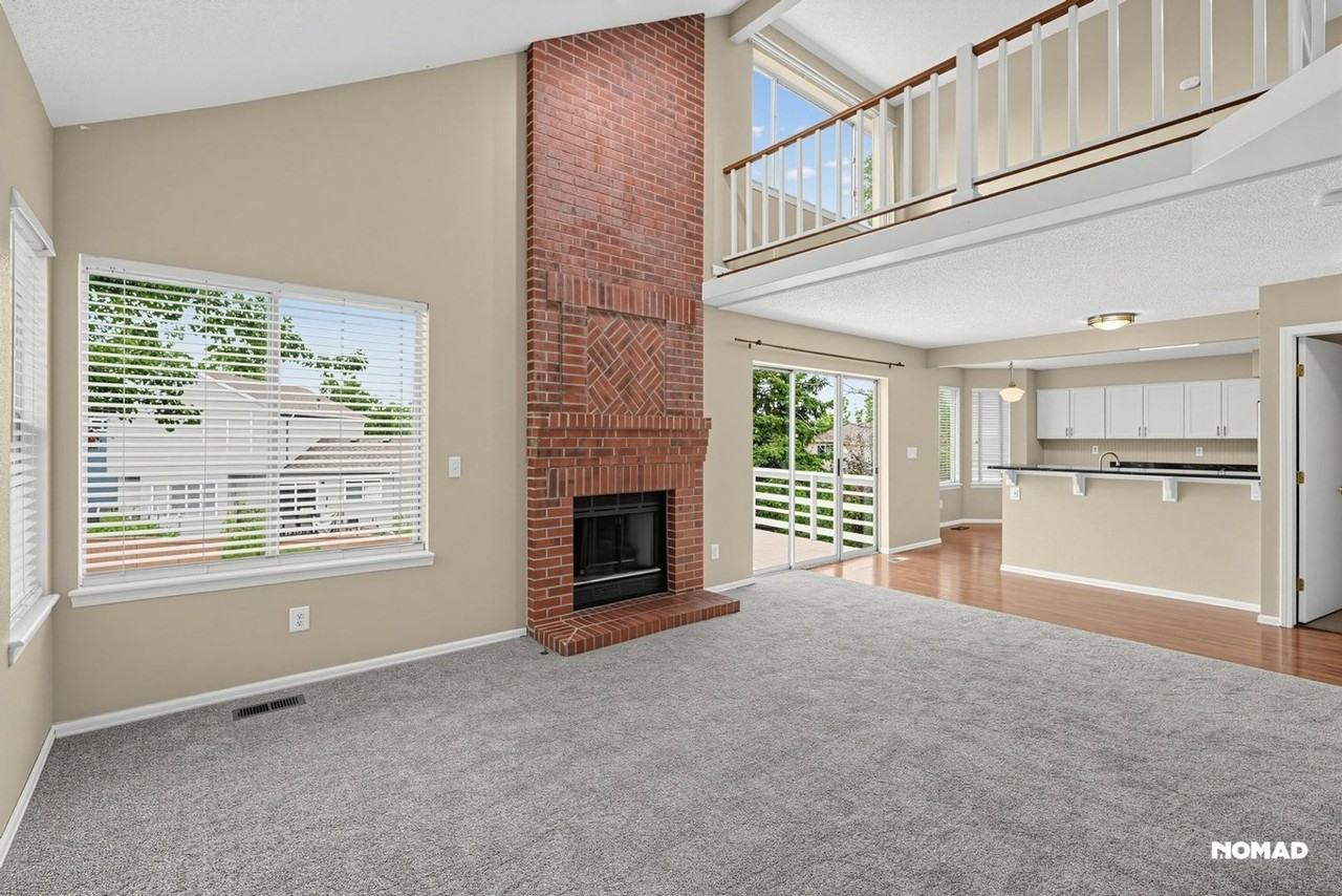 9669 Hemlock Ct - Photo 4 of 44