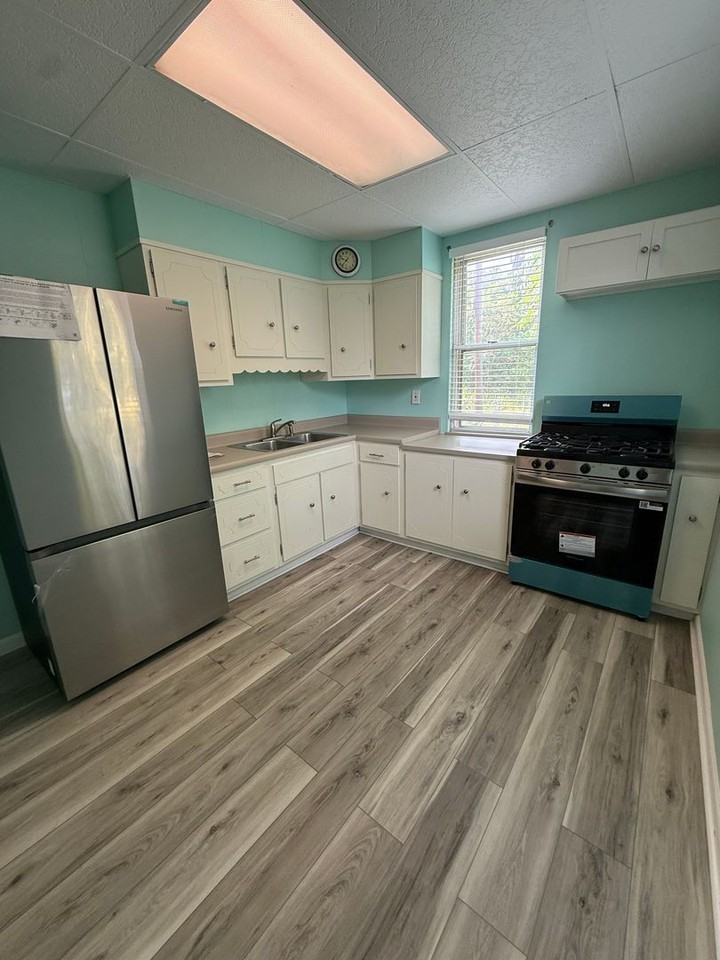 719 Harriet St - Photo 5 of 16