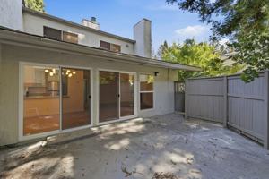 featured image of 19428 Vineyard Ln